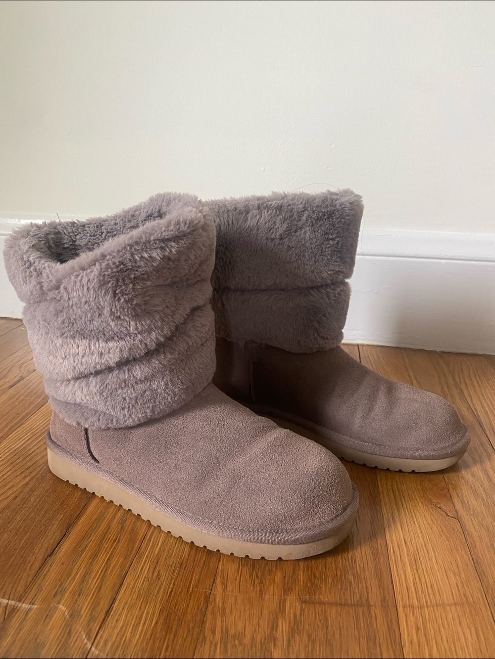 Koolaburra Women's Plush Mauve Taupe Winter Boots